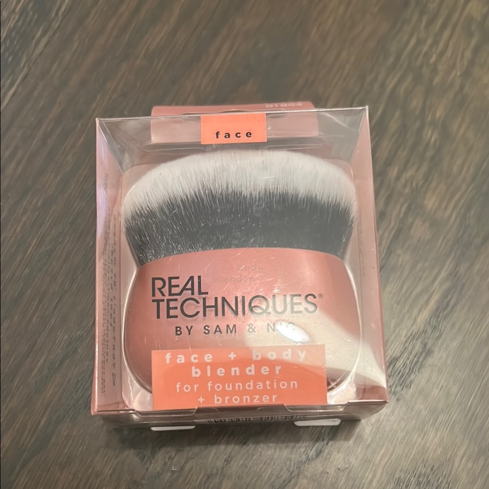 Real Techniques Face and Body Blender Brush